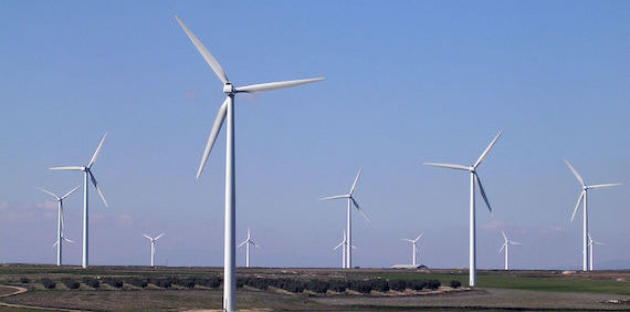 Impacts of climate change on wind energy power – Four wind farms in Spain (article)