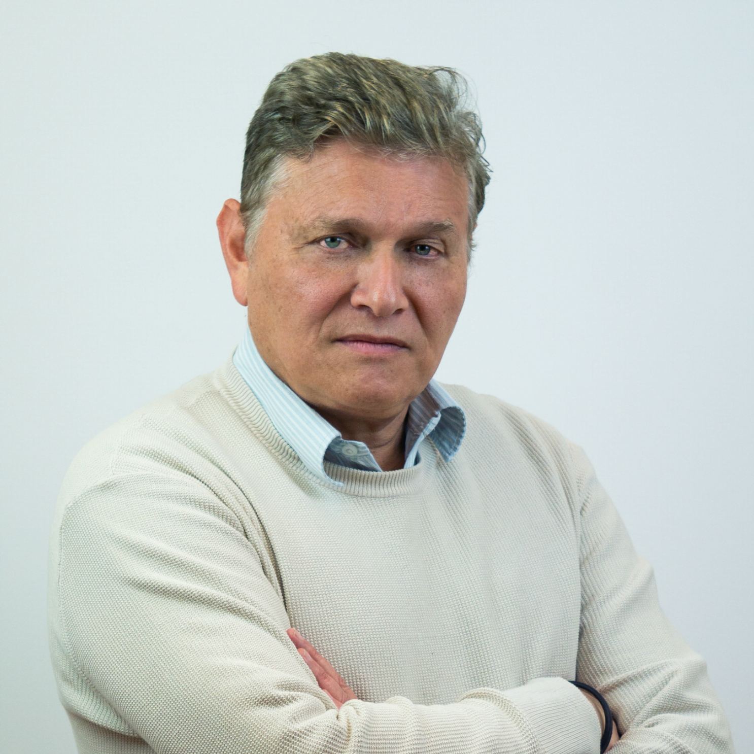 González